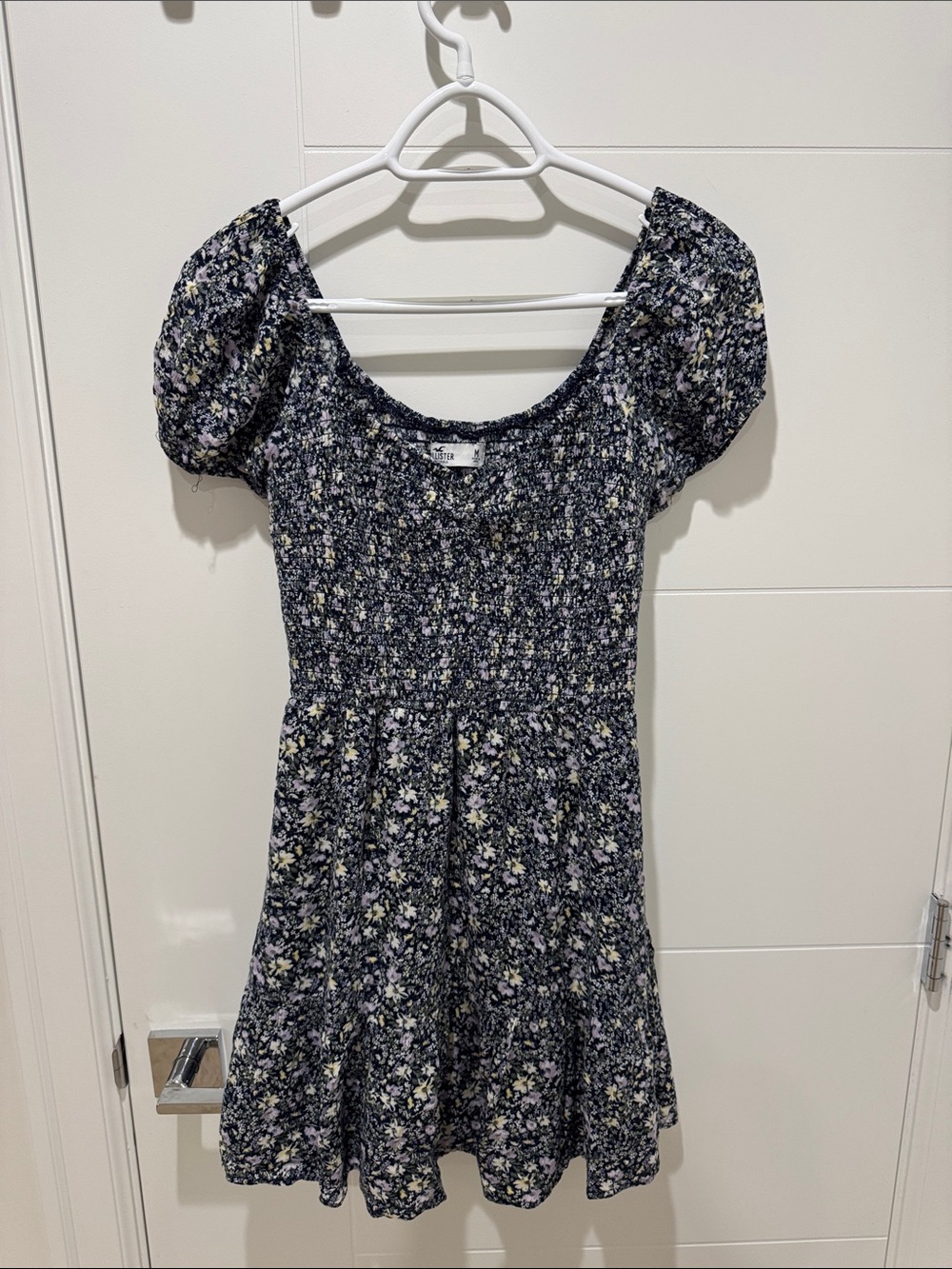 Hollister Smocked Puff Sleeve Floral Mini Dress - Navy with Cream Flowers